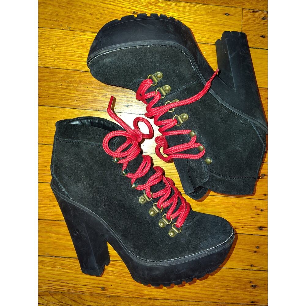 Polo by Ralph Lauren Helene Black Suede Heeled Ankle Boots with Red Laces Sz 7.5